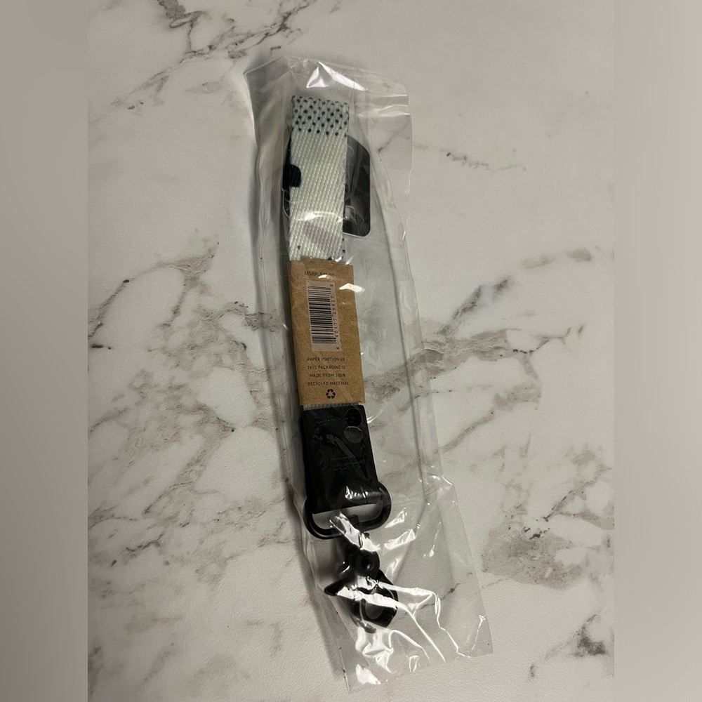 Thread wallet wrist lanyard